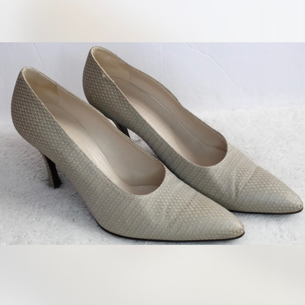 Giorgio Armani Textured Heels, EU 39 (US 9) *Flawed*